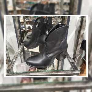 EXQUISITE 1134 CZARNY