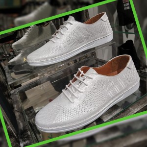 LORETTAVITALE 222 A.WHITE