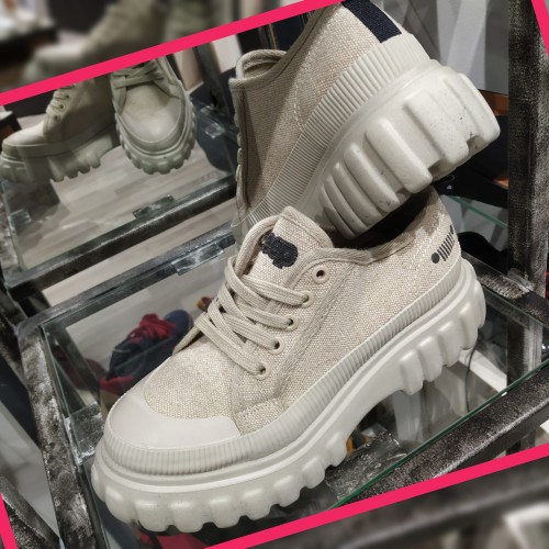 JEEP SAHARA.jpg