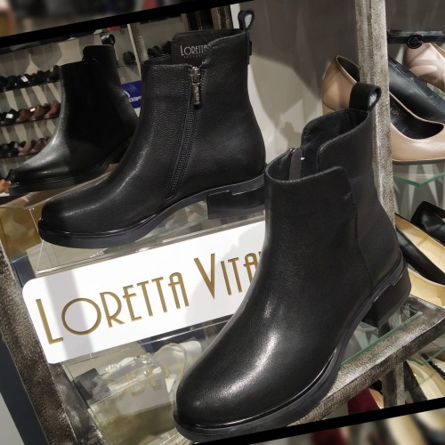 loretta H5300-3531.jpg