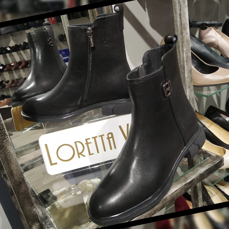 loretta H5278-3559.jpg