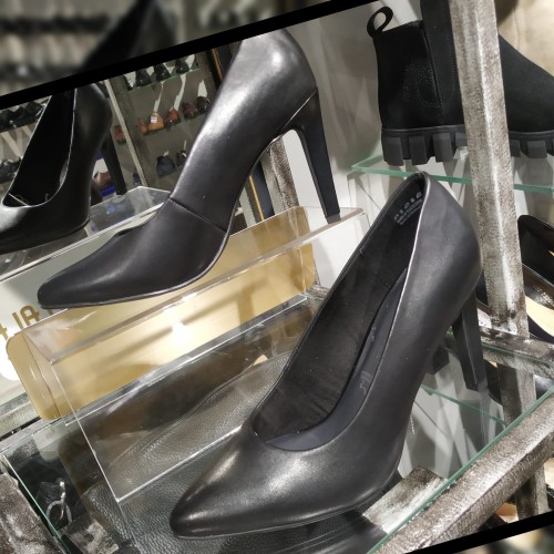 marco tozzi 2-22410-28 black.jpg