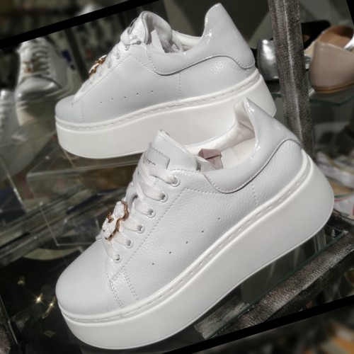 vinceza 66641 white.jpg