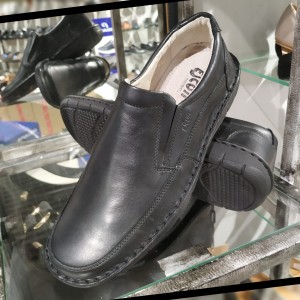 ESCOTT 1118 CZARNY