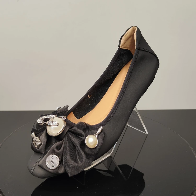 loretta W5301 BLACK.jpg