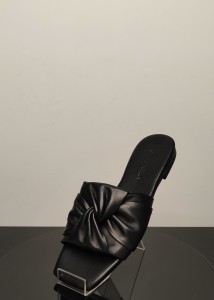 BOMBONELLA 204.9911-2 czarny